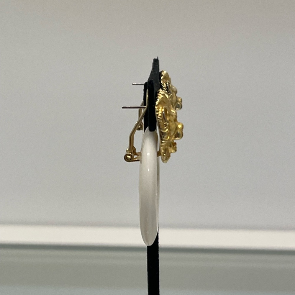 Lion Leo Earrings with White Knocker 💕 - Picture 4 of 5